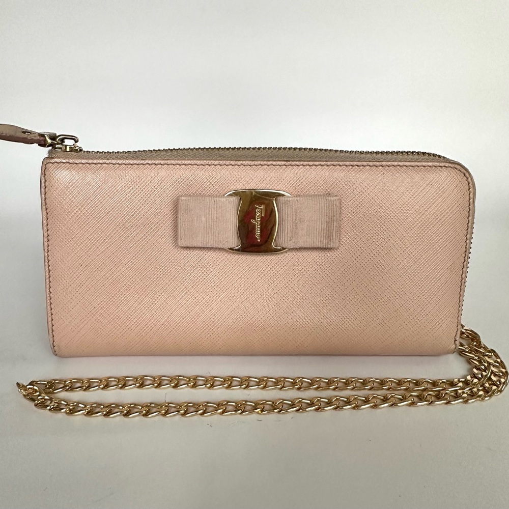 Salvatore Ferragamo light pink bow Crossbody wallet